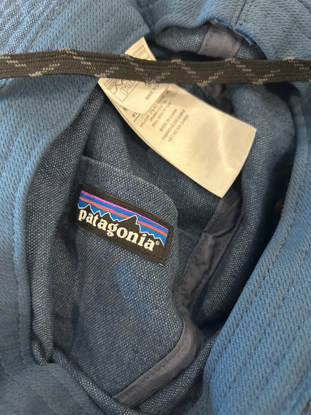Patagonia Wide Brim Sun bucket Hat in Denim Blue with Chin Strap - Picture 5 of 13